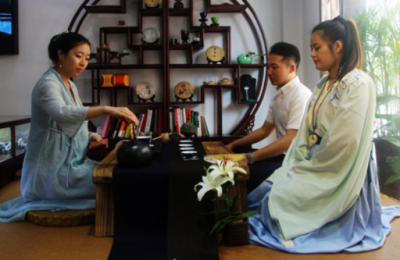 大圓普洱交易中心九家實(shí)體店盛大開業(yè)，推動(dòng)普洱茶倉(cāng)儲(chǔ)服務(wù)新升級(jí)